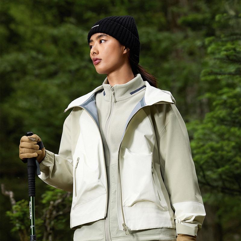 Li Ning CF Su Wan Long Jia Breath Series Waterproof Windproof Outdoor Hiking Hard Shell Jacket Women Jacket White AEMU040-2