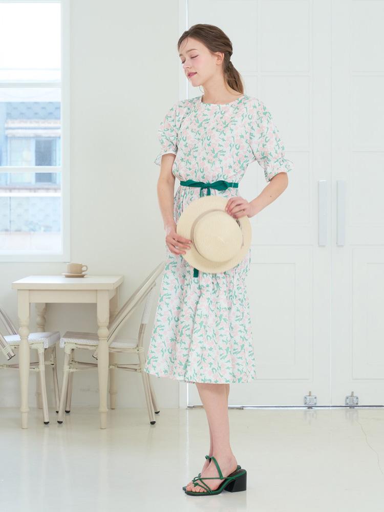 LBYL White Flower Belted Puff Sleeve Dress