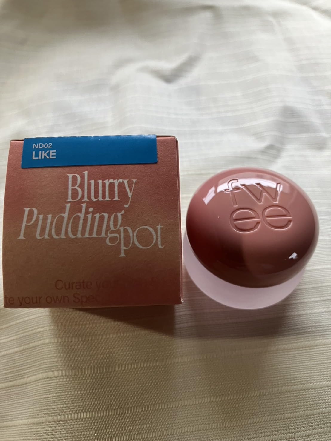 

f wee Lip Cheek Blurry Pudding Pot & (ND02 Like, Normal)