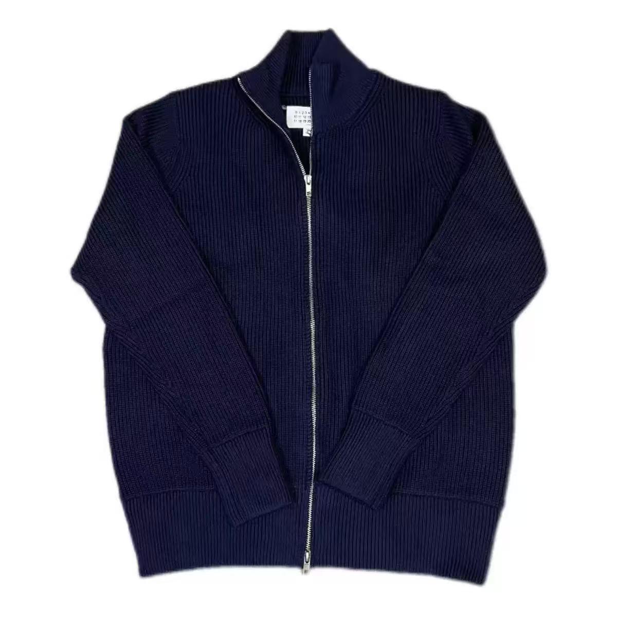 

Унісекс в язаний кардиган-светр Margiela-inspired з високим коміром на блискавці XL (180-200 lbs) темно-синього кольору