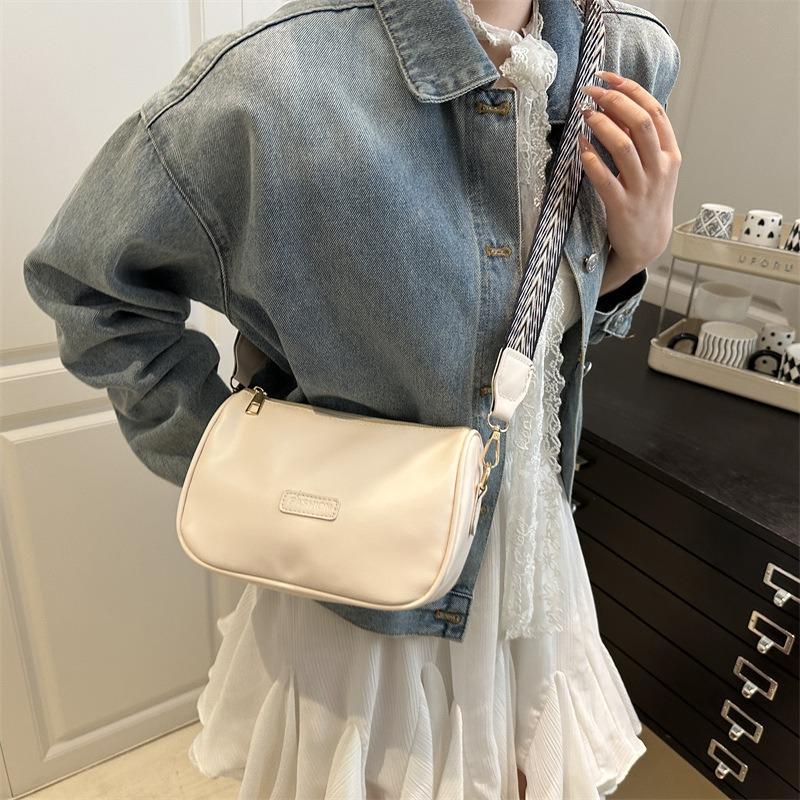 New Women's Bag Summer Comfortable Wide Shoulder Strap Casual Solid Color Light Shoulder Underarm Bag Messenger Bag Women