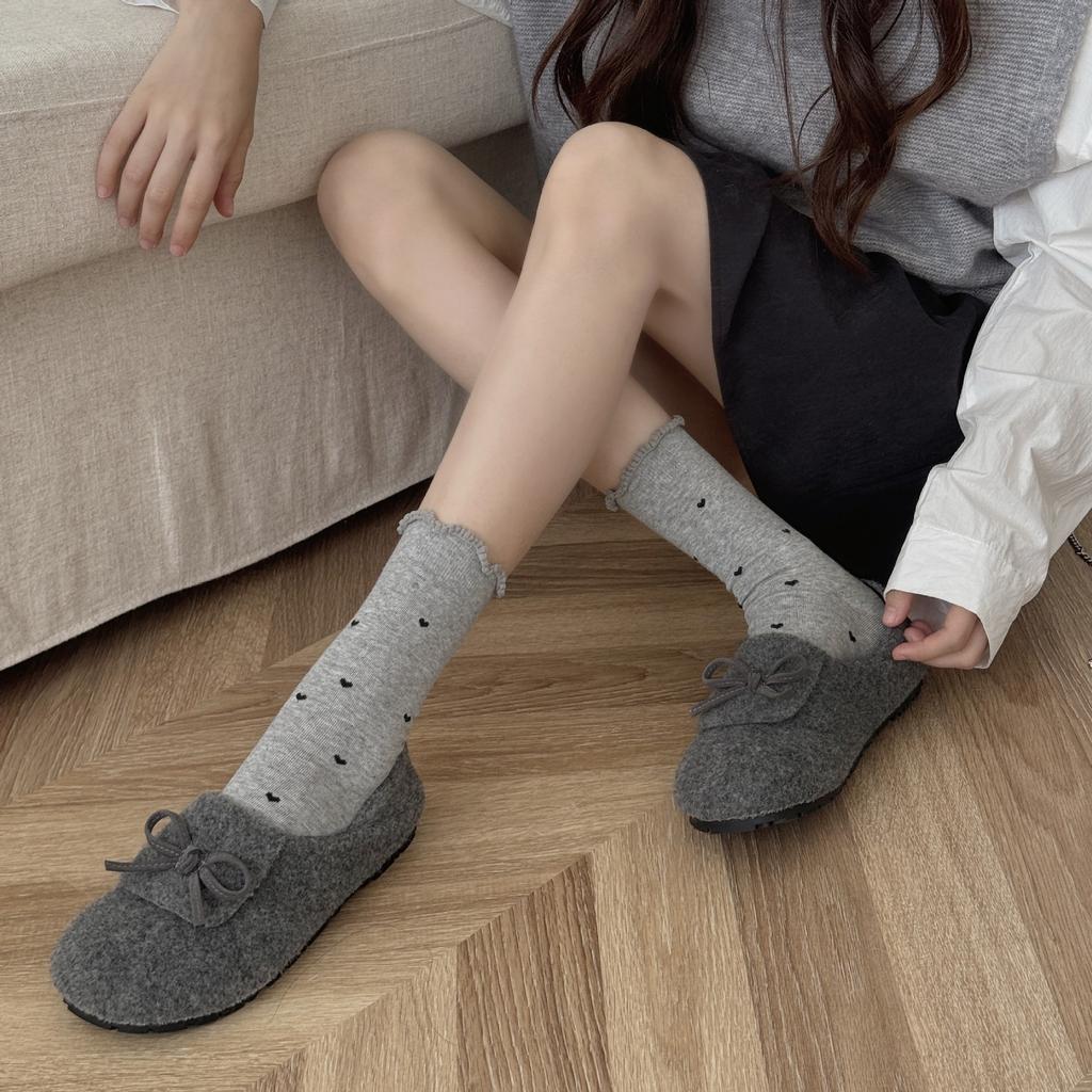 Ladies Autumn and Winter Leisure Simple All Purpose Pure Cotton Pure Color Love Hemp Lace in The Tube Pile Socks