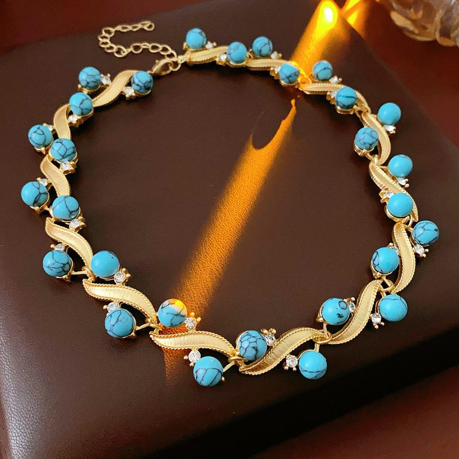 Vintage square splicing diamond necklace set, court style exquisite collarbone chain, medieval vintage cross-border jewelry