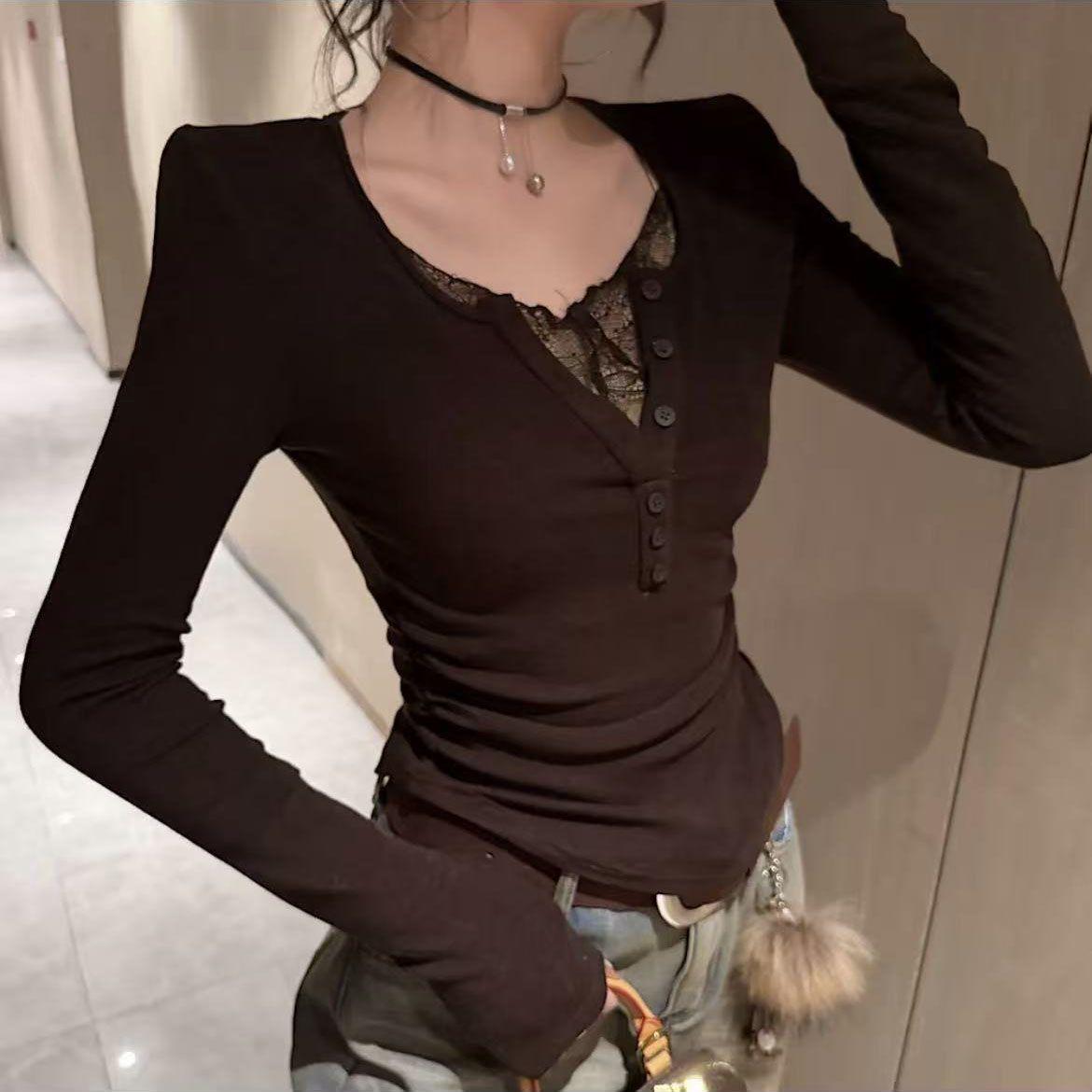 Women s Autumn/Winter V-Neck Lace Patchwork Fleece T-Shirt – Trendy Two-Piece Design. Extra Large