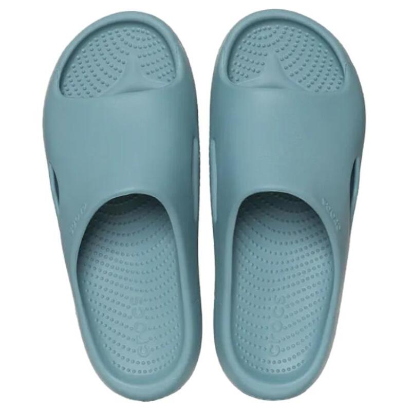 Crocs Bread Lightweight Foot Slippers EVA Anti-Abrasion Slippers Unisex Blue