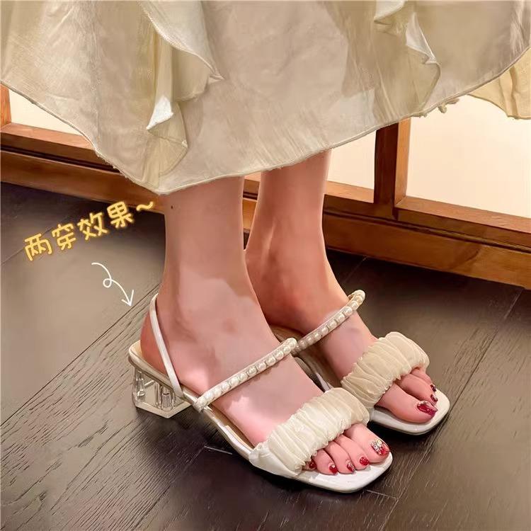 Internet celebrity fairy wind two wear sandals female summer 2025 new one word with pearl small fragrant wind thick heel medium heel slippers