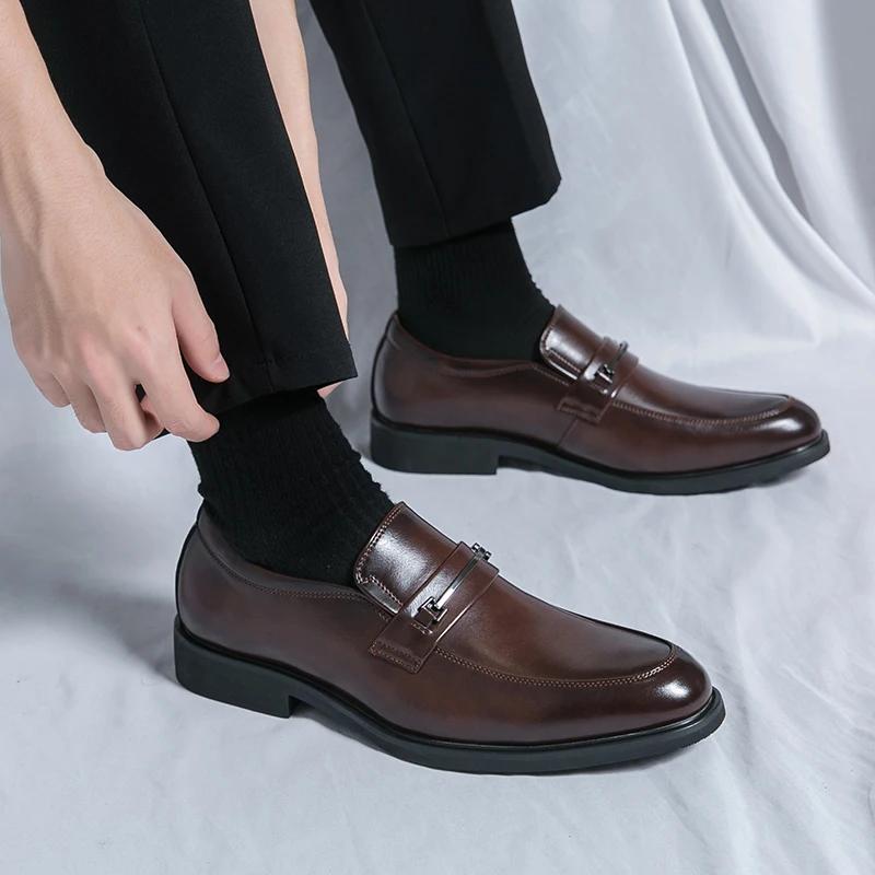 Fashion Men 2025 Fashion Loafers Shoes  New Comfy Mens Soft Sole Leather High Quality Style Men Business Thick Bottom Oxford Work Shoes