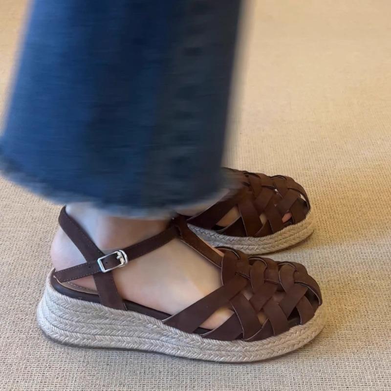 

Fashion Retro Style Woven Cutout Breathable Casual Straw Platform Wedge Shoes Women s Outside Wear New Baotou Sandals 40