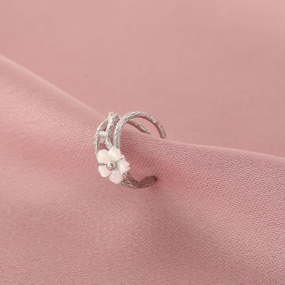 Gifts No Piercing Flower Ear Clips Korean Earrings for Women Cartilage Clip Earrings Ear Cuff