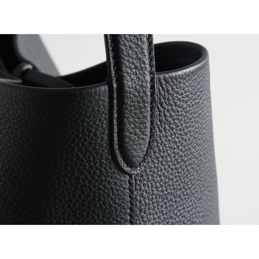 [High-quality] Genuine Leather Single Shoulder Portable Large-capacity High-end Sense Imported Light Drop Lychee Pattern Cowhide Commuter Bucket Bag