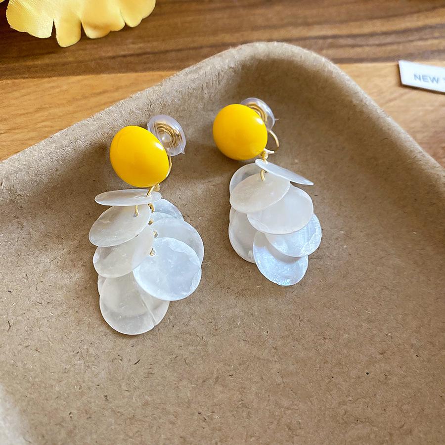 Forest Story: Sweet Style Contrasting Flower Stud Earrings for Women – Fresh, Fashionable, Light Luxury Feel