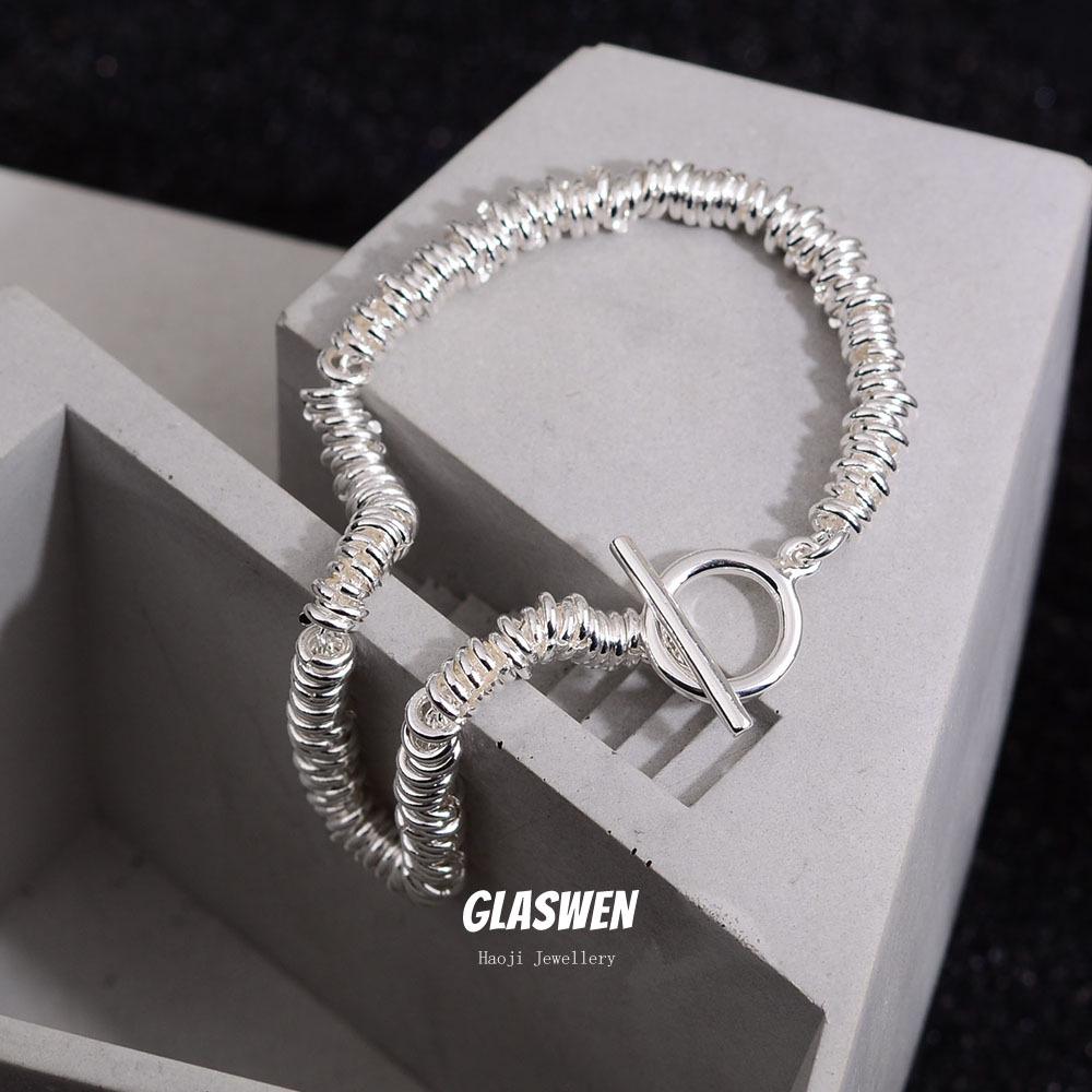 

Retro Interlocking Beaded Circle Bracelet for Women - Hip Hop Style and Simple Elegance