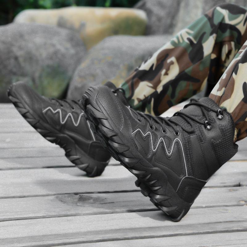 

Magnum High-Top Breathable Combat Boots - Durable & Large Size Tactical Hiking Footwear 44 чорний