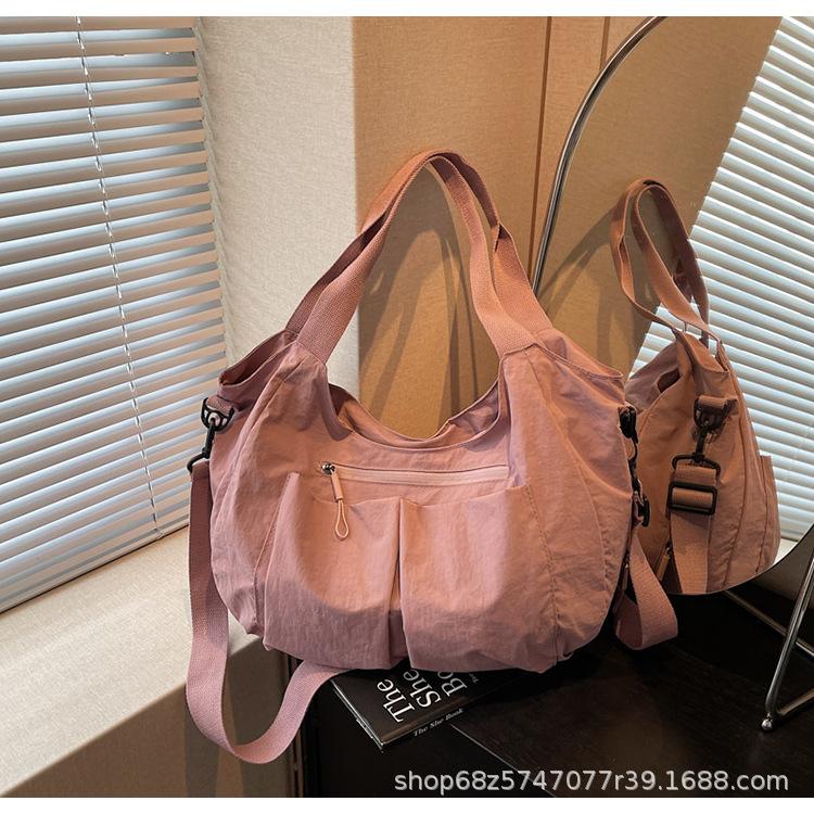 Bag Women's Casual Nylon Cloth Going Out Shoulder Underarm Bag 2025 New Splicing Commuter Shoulder Multi-layer Messenger Bag