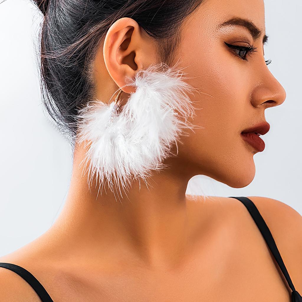 Exaggerated Big Circle with Fluffy Feathers Hoop Earrings for Women Trendy Ladies Wedding Large Earrings 2026 Fashion Jewelry