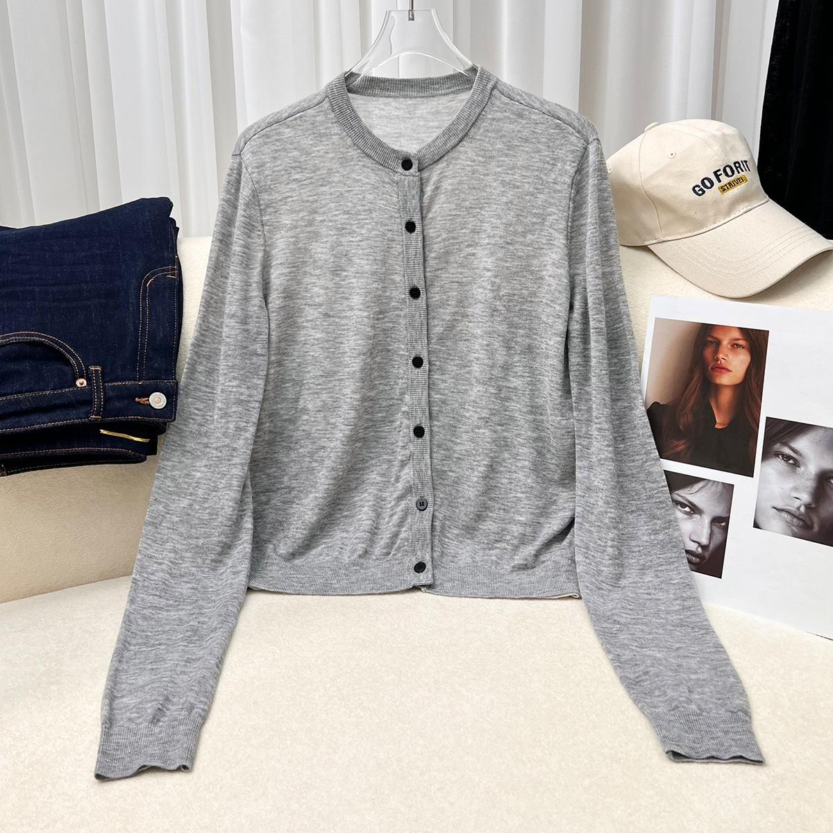 

Кардиган из облачной шерсти с роговыми пуговицами, двухслойный стиль, ранняя осень 2024 Large серый