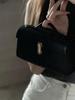 Borsa a Mano Savette di Nicchia: Chic Design Francese Piccola Borsa a Tracolla Quadrata & Pochette da Mano