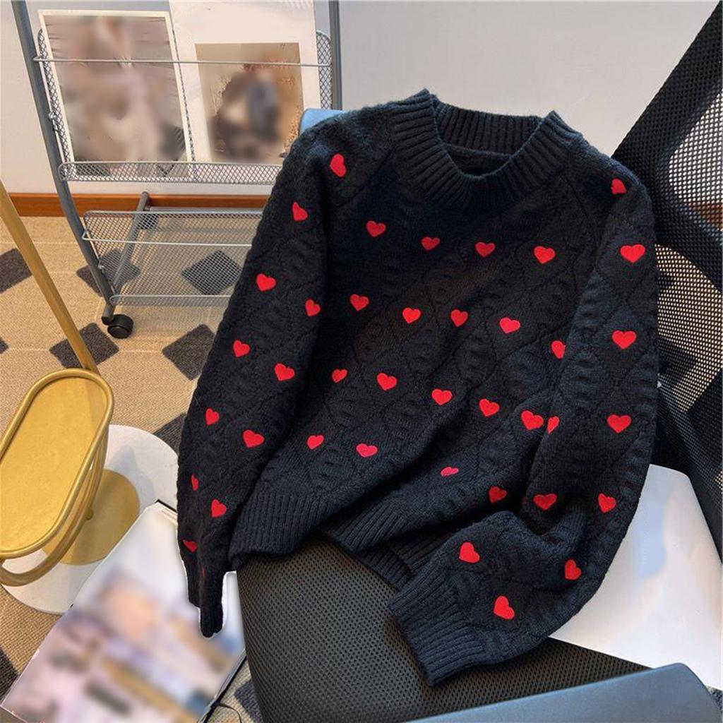 Women's Fashionable Little Love Sweater Knitted Top