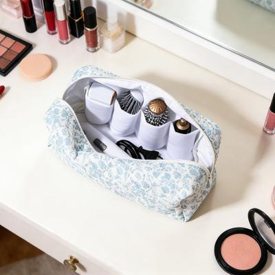 Haartrockner-Aufbewahrungstasche Waffel-Reise-Haartrockner-Koffer Reißverschluss Steppung Blumendesign Haarpflege- und Styling-Werkzeuge Organizer für Lockenstäbe Zubehör