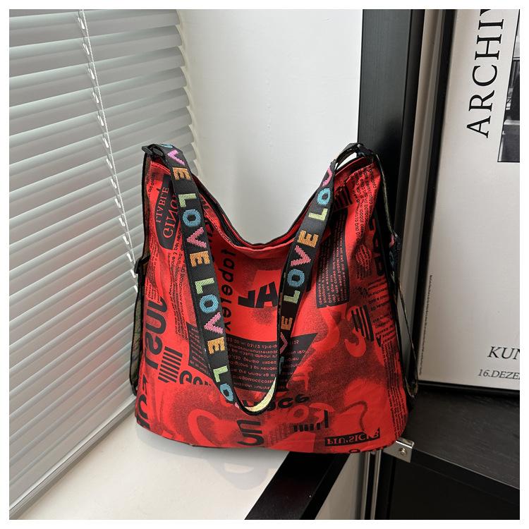 

2024 Новая большая вместительная сумка на плечо, модная повседневная сумка, универсальная сумка через плечо, большая сумка, сумка красный