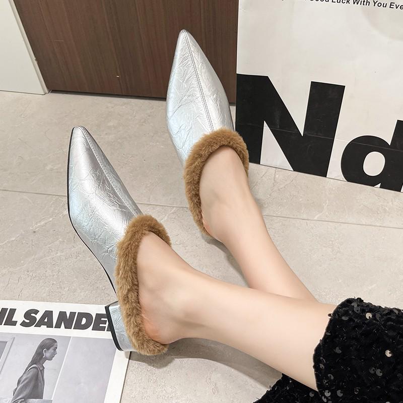 Women's Outdoor Low Heel Pointed Toe Velvet Mules - Autumn/Winter 2025 Collection