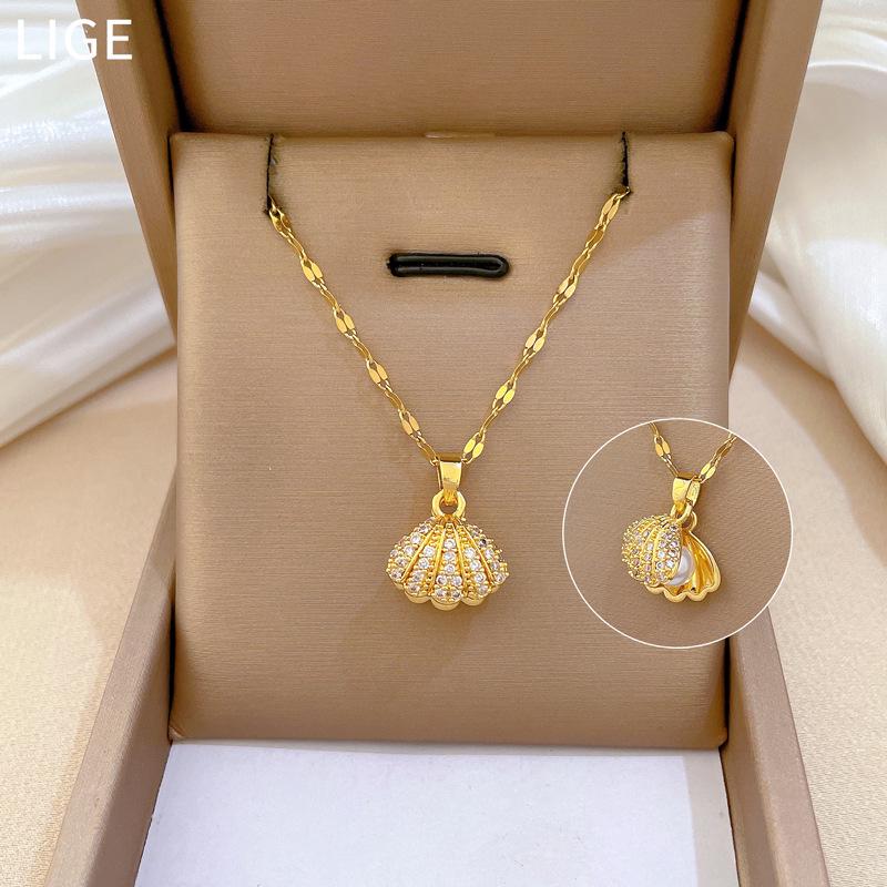 Women's Fashion Titanium Steel Shell Pearl Necklace with Zircon Clavicle Chain