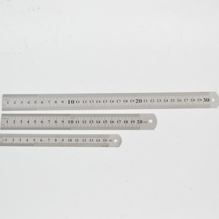 Holzbearbeitungswinkel & Maßbandlineal für Heimwerker