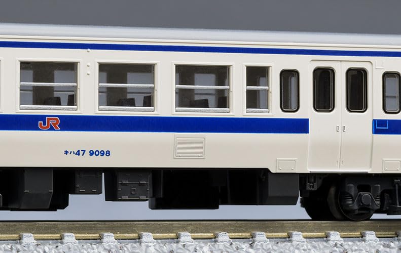 TOMIX N Gauge Special Edition JR Kiha 47 8000 Series Kyushu Vehicle Center Set 97962 Railway Model Diesel Car Color/Kagoshima