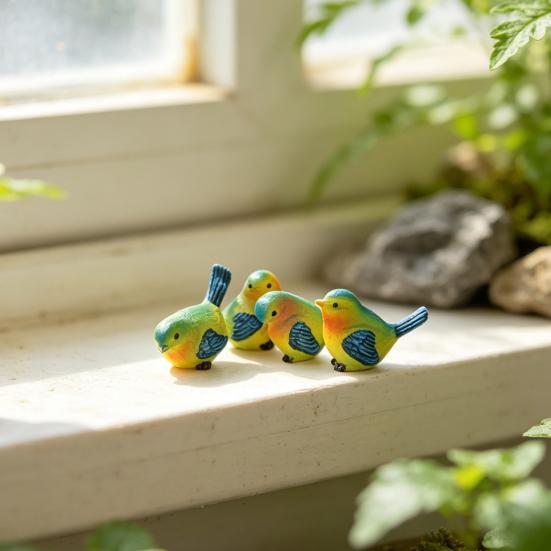 4PCS Bird Ornaments, Resin Waterproof Sunproof Bird Figurines, Simulation Texture Sculpture for Balcony Flower Pots Courtyard
