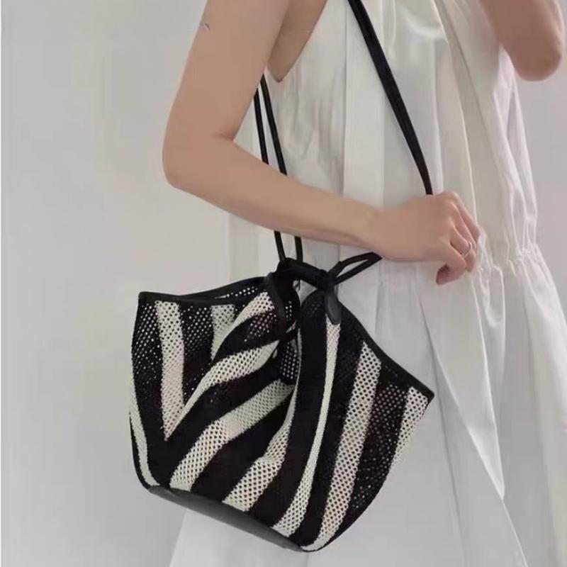 Summer Basket Woven Bag for Women's Leisure Vacation Lazy One Shoulder Underarm Tote Large Capacity Commuter Bag