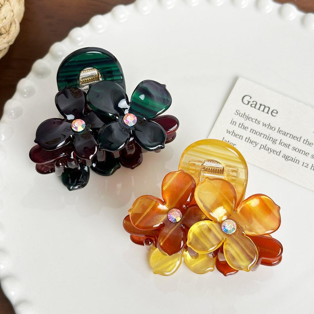 Elegant Jelly Color Floral Hair Claw Clip With Rhinestone Accents For Stylish Women