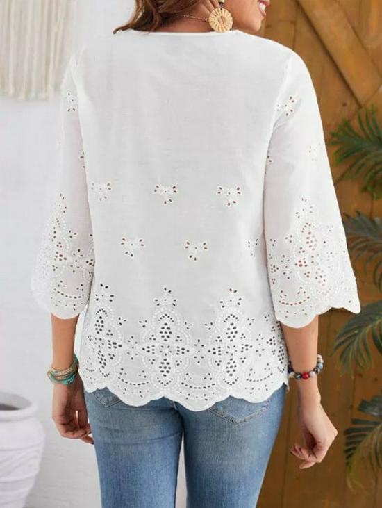 European-American Fashion Lace Trim V-Neck Three-Quarter Sleeve Shirt - Spring/Summer Collection
