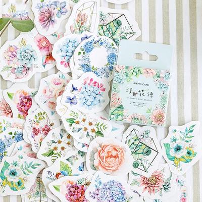 M15 Small 11mm 18L Pale Green with Silver Edge 4 Hole Scrapbook Craft Buttons