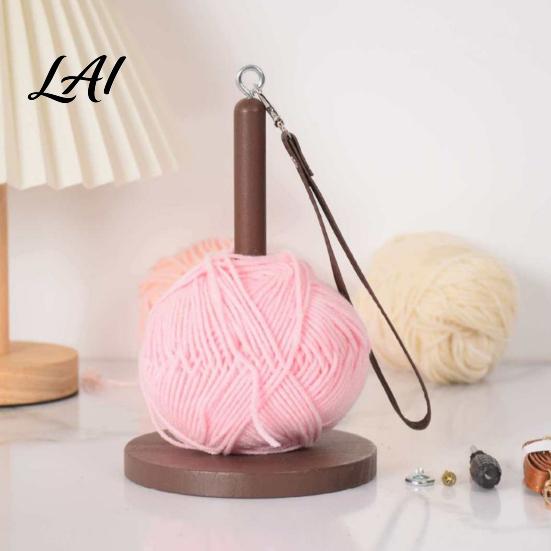 Yarn Ball Winder for Travel Wooden Wrist Holder Portable Smooth Rotation Dispenser Knitting Accessory Hands Free Rack And Crocheting Supplies
