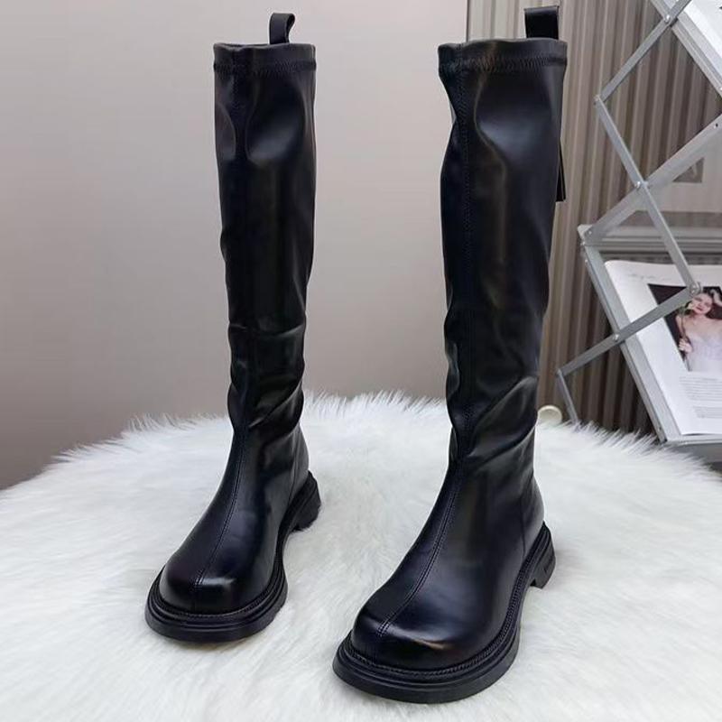 Höga stövlar Dam Platta skor Platå Knähöga skor Vinter Designer Motorcykelstövlar Ny Trend Mode Gotisk Damstövlar