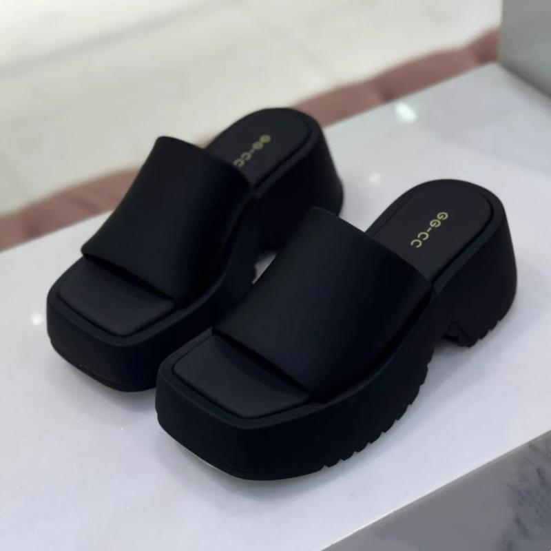 Summer New Fashionable Thick-soled Heightening Slippers Women's Versatile Women's Cool Slippers