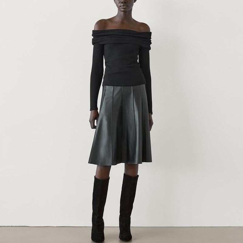 MD Spring New Nanfa Elegant Elegant Black Lady Style Silm off-Shoulder Long Sleeves Knitting T-shirt 6255107