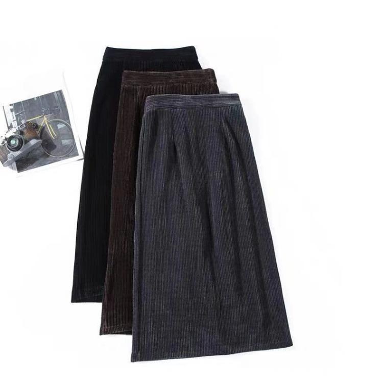 Stunning and Chic High-Waisted Velvet Skirt for Women, Autumn and Winter Straight-Style Skirt