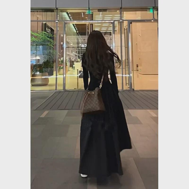 French White Long Sleeve Square Neck Women's Hepburn-Style Slim Waist Maxi Skirt for Spring and Autumn