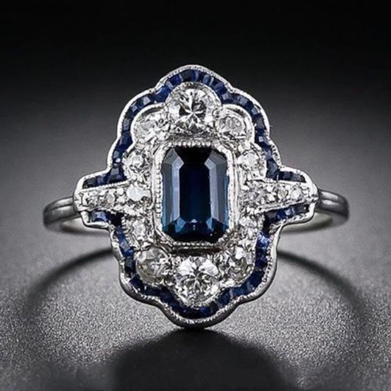 Women's Retro Exaggerated Ring: European and American Style, Hot Selling, Simple Personality Jewelry
