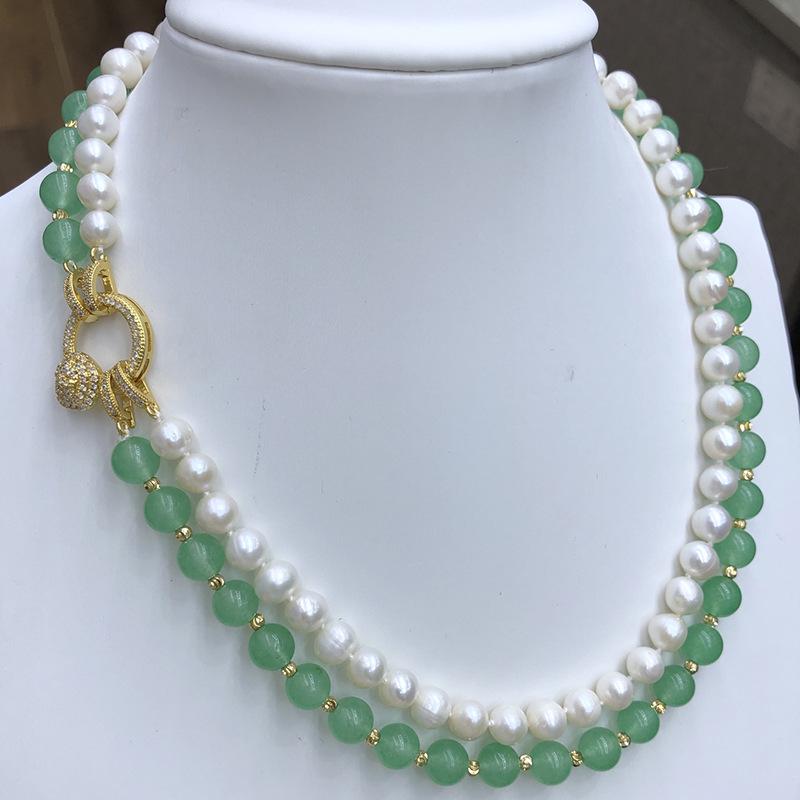 Versatile French Retro Freshwater Pearl Necklace for Women
