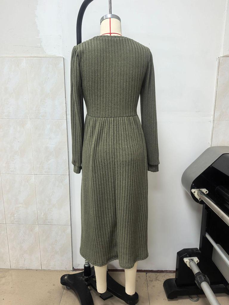 2025 Autumn/Winter Women's A-Line Knit Long Sleeve Dress - Solid Color Round Neck