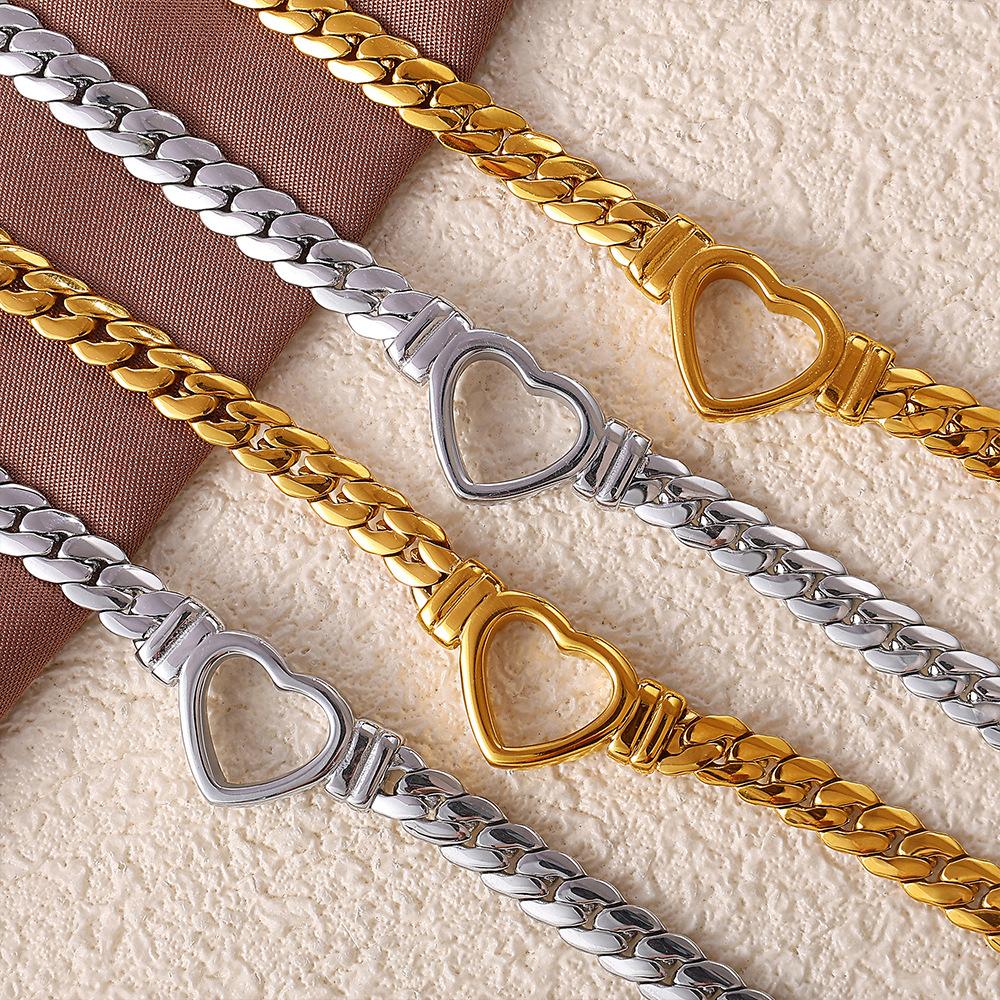 Cold Wind Gold Love Pendant Necklace Clavicle Chain Stainless Steel Gold Plated Personality Versatile Jewelry Women