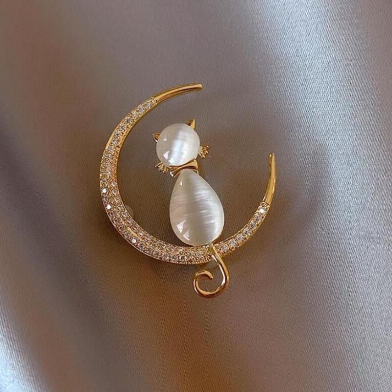 Moon Kitten Brooch High-end Brooch Suit Brooch Bag Accessory High-end and Simple Small Trinkets