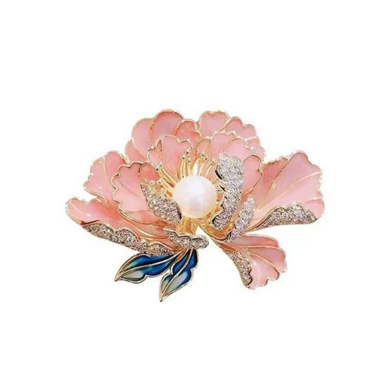 Alloy Brooch Imitation Pearls Inlaid Three Dimensional Flower Maple Design Pin Sweaters