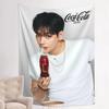 [GEBRAUCHT] BTS Wandteppich Coca-Cola Taehyung V Tae