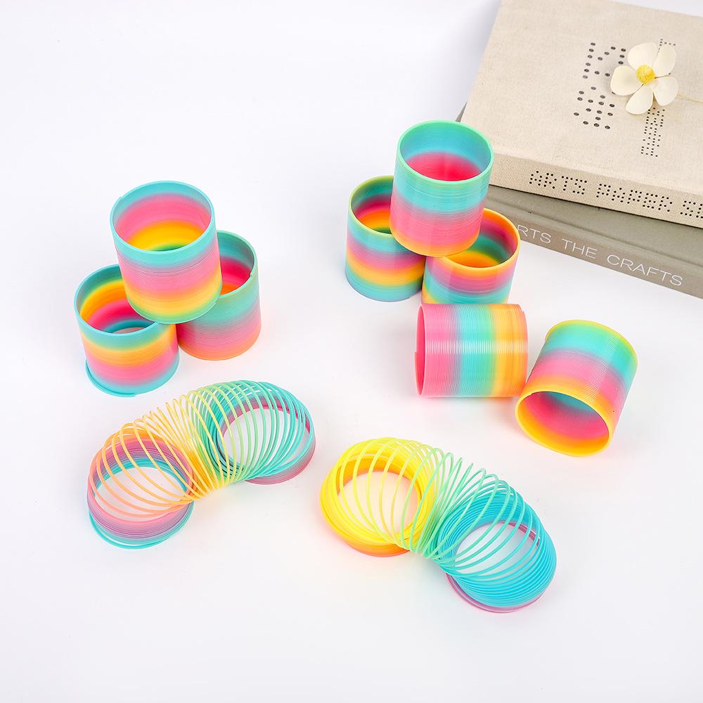 Rainbow Stacking Rings: Elastic Spring Toy for Children's Early Education (5.3x5.6CM)