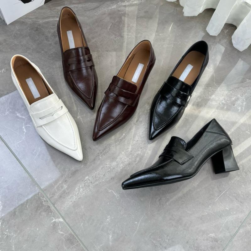 Women Leather Shoes 2026 Spring British Retro Square Heel Pointed Toe French Dress Shoes Elegant High Quality High Heels Loafers