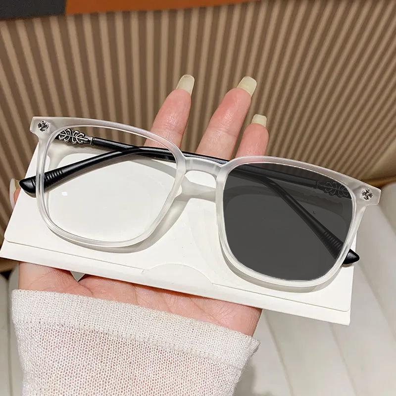 Trendy Chrome Hearts Style Anti-Blue Light Photochromic Glasses for Students & Influencers