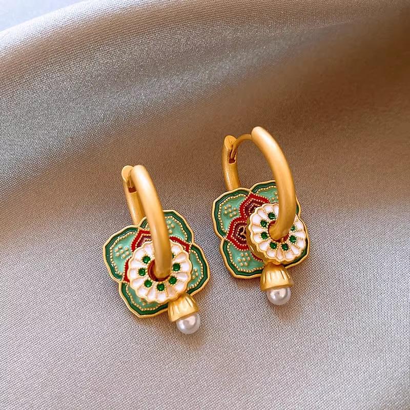 

Элегантные китайские ретро-серьги 2024 года: Роскошный винтажный стиль для женщин